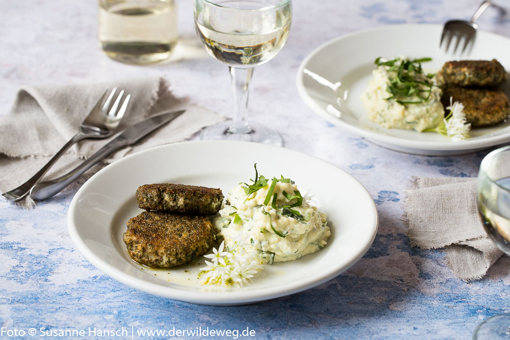 Im Juli beginnt die Brennnesselsamen-Ernte. Rezept – Fischpflanzerl in Brennnesselsamen-Panade